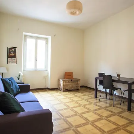 Borghese Close To Termini Station Apartment *
